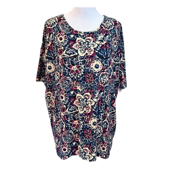 LulaRoe Irma Tunic Size S Leggings Material Butterfly’s Floral Relaxed Fit NWT - Picture 8 of 9